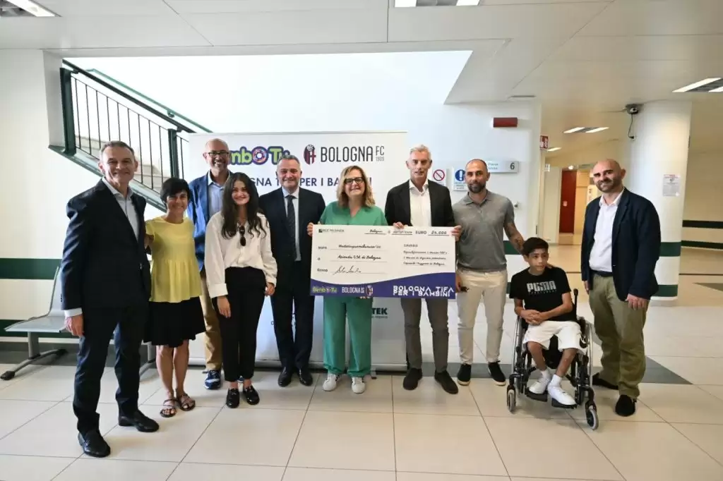 燃爆病房！BIMBO TU携BFC群星空降，“博洛尼亚为儿童欢呼”超暖来袭–博洛尼亚俱乐部中文粉丝网